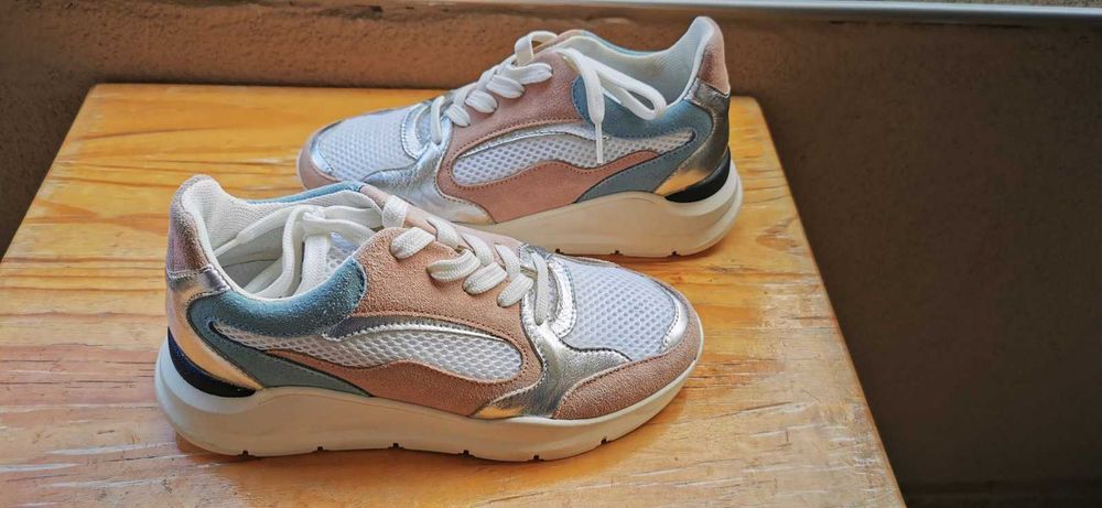 Оригинални маркови дамски сникърси LA FILLE DES FLEURS - 37 номер