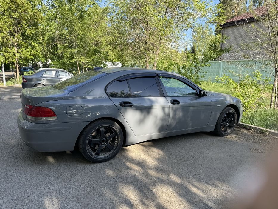 BMW 730, 2006 года