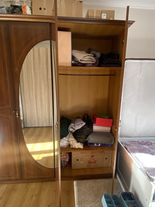 Срочно продам шифоньер