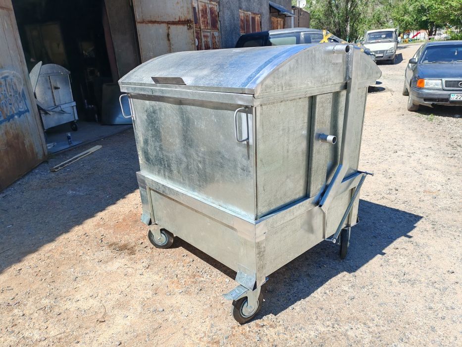 Мусорный бак евроконтейнер 1.1-1.2куб