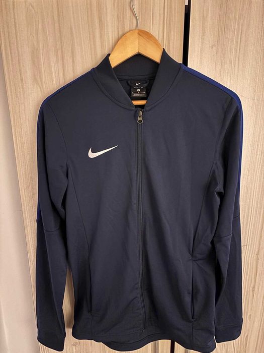 Спортно горнище Nike