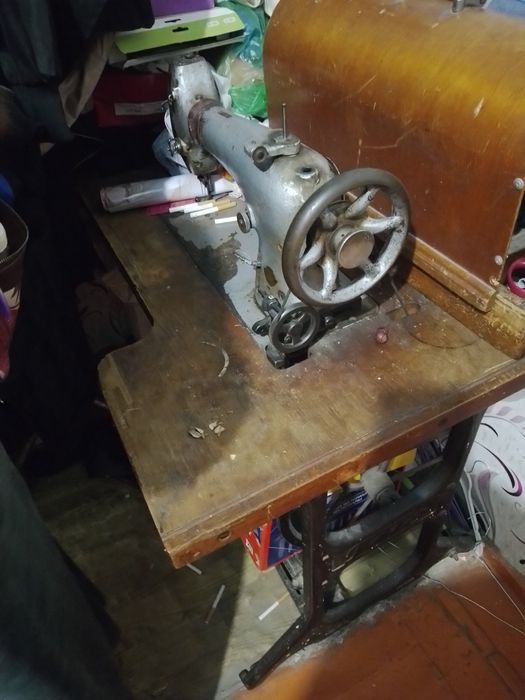 Швейная  машина антиквариат