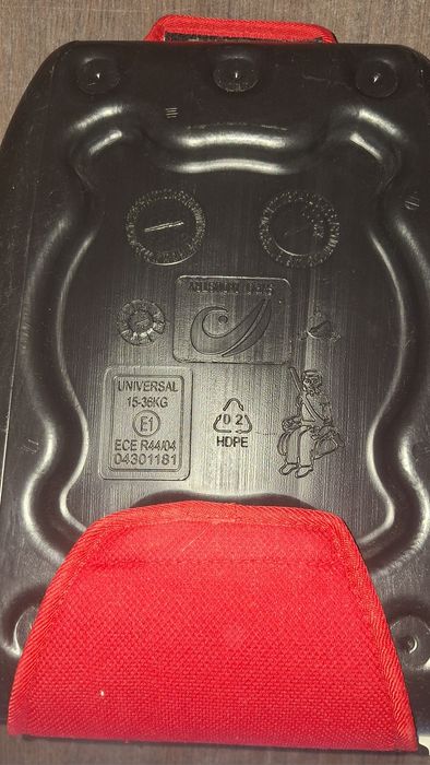 Vand înălțător auto pentru copii pret negociabil!! Fără plata prin olx doar ridicare personala !!