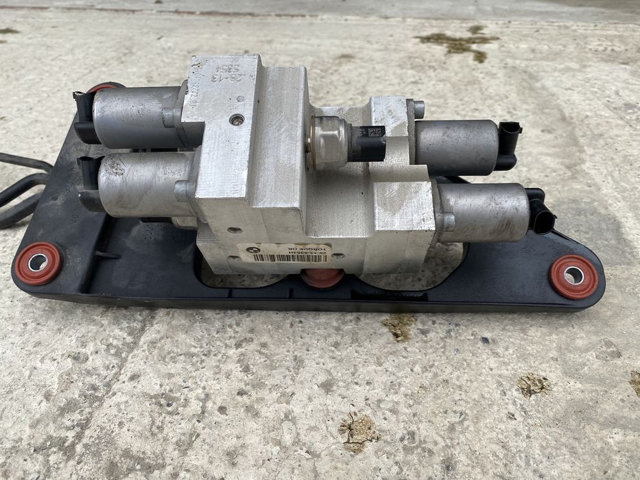 Bloc Valve Dynamic drive BMW X5 F15 , X6 F16 / E70 , E71 : 6794578