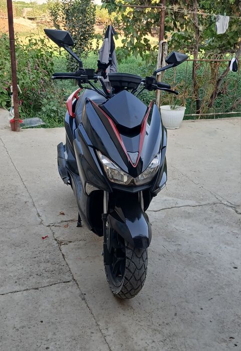 Moto sotiladi 6 mln sum xoladi edial