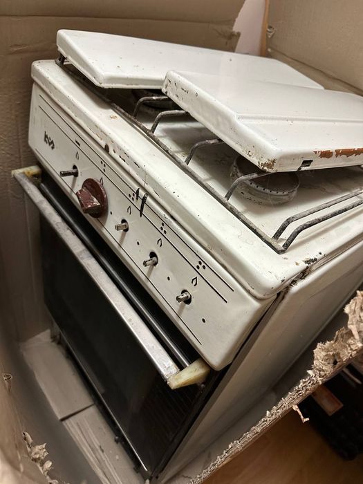 Газовая плита, четырехконфорочная