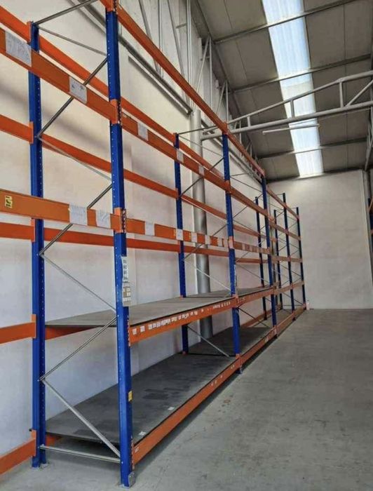 Rafturi metalice industriale
