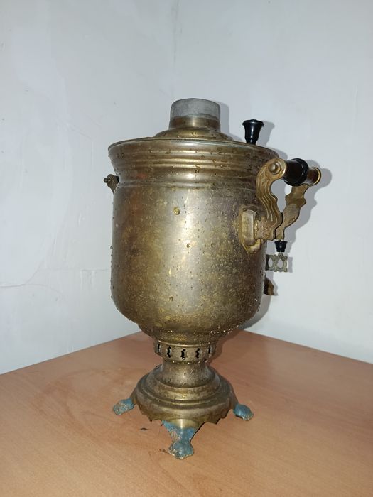 Антикварный медный самовар