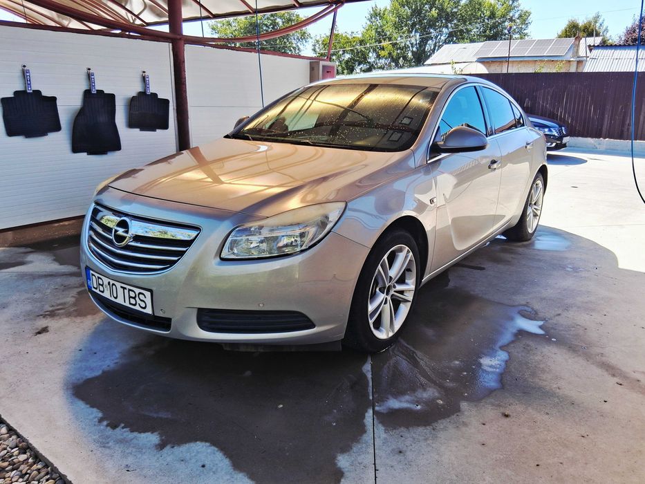 Vând Opel Insignia 2009