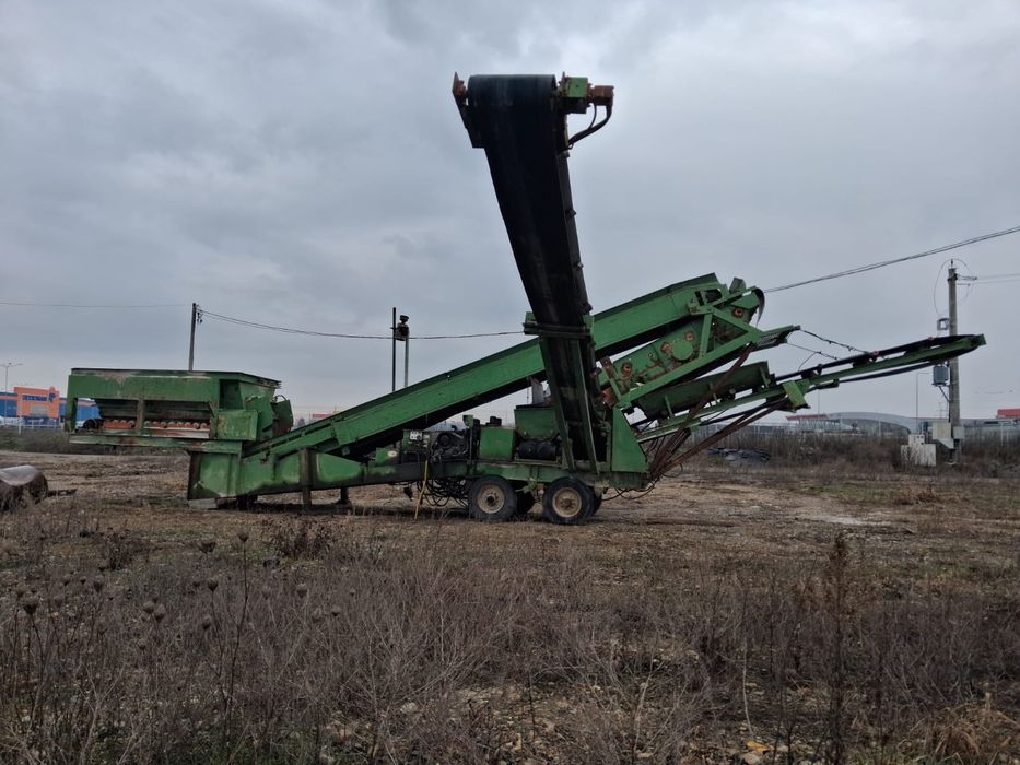 Stație sortare Terex Finlay 393

An 2000
Se tractează cu cap tractor.
Stare foarte buna de functionare.
Accept orice test

Pret 28000 euro. Telefon: 0