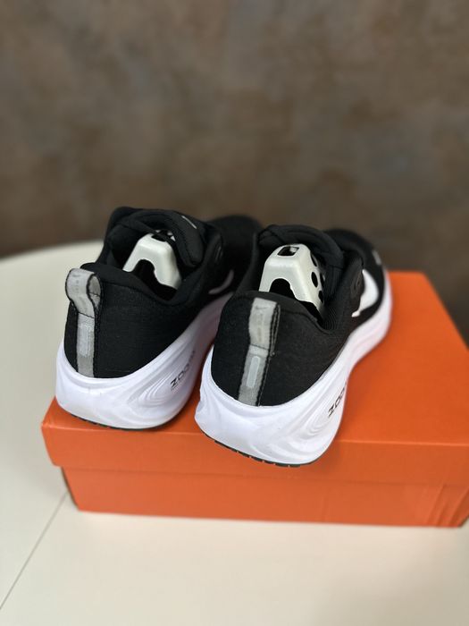 Нови Маратонки Nike Vomero Plus Размер 41