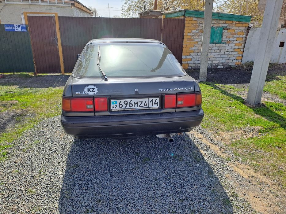 Toyota Carina II