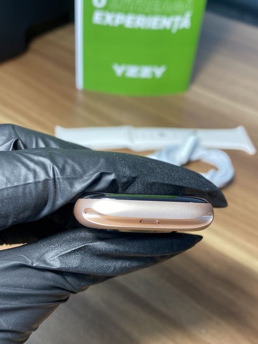 Apple Watch 11 / 46 mm / GPS / Gold