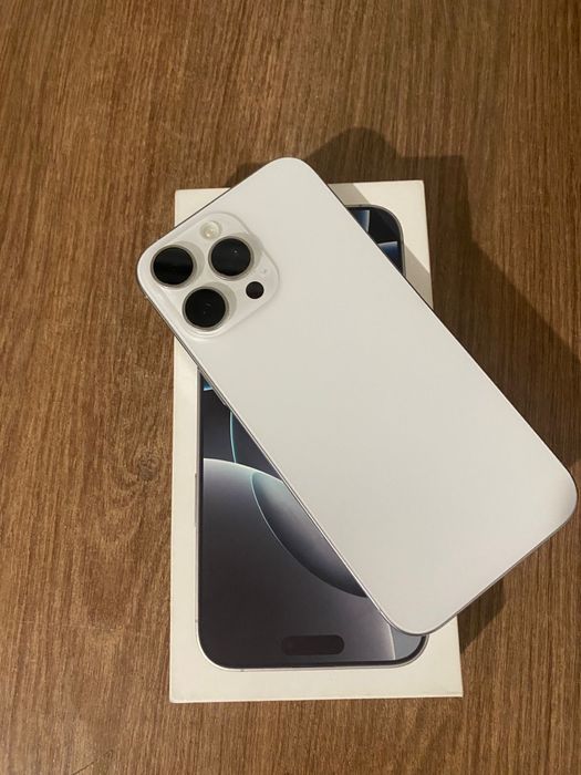 Продается айфон 16 про макс 512гб