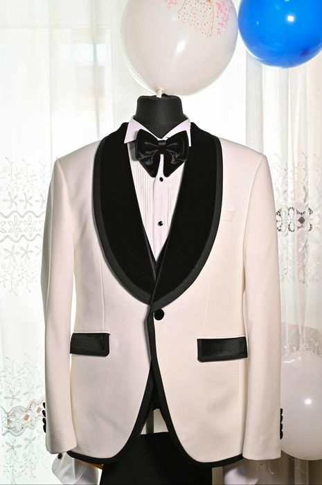 Rochie de mireasa/ Costum de ginere