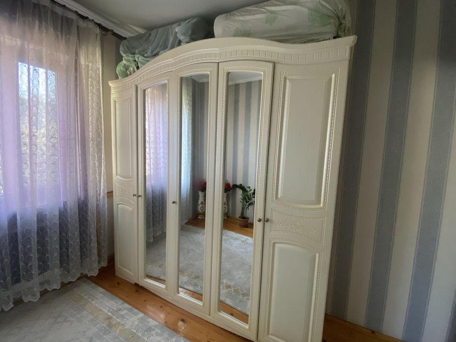 Шкаф гардеробный