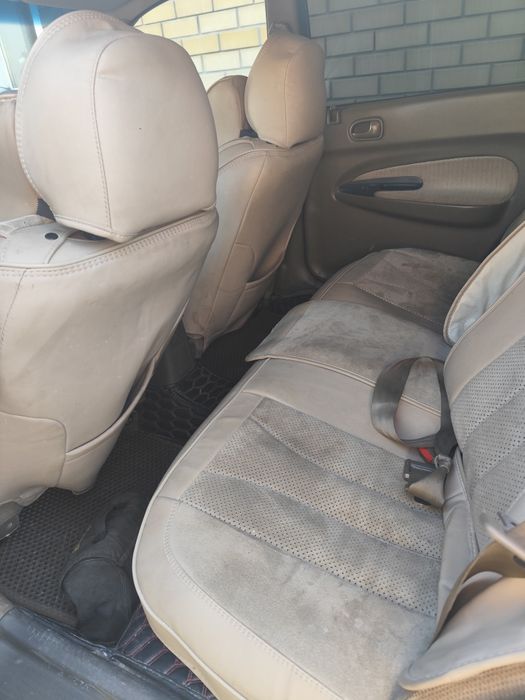 Продам Мазда 323