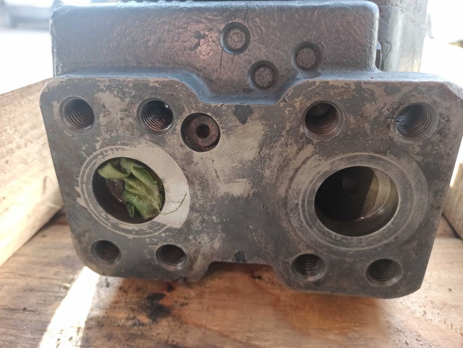 Гидромотор хода Hyundai 34e7-02490