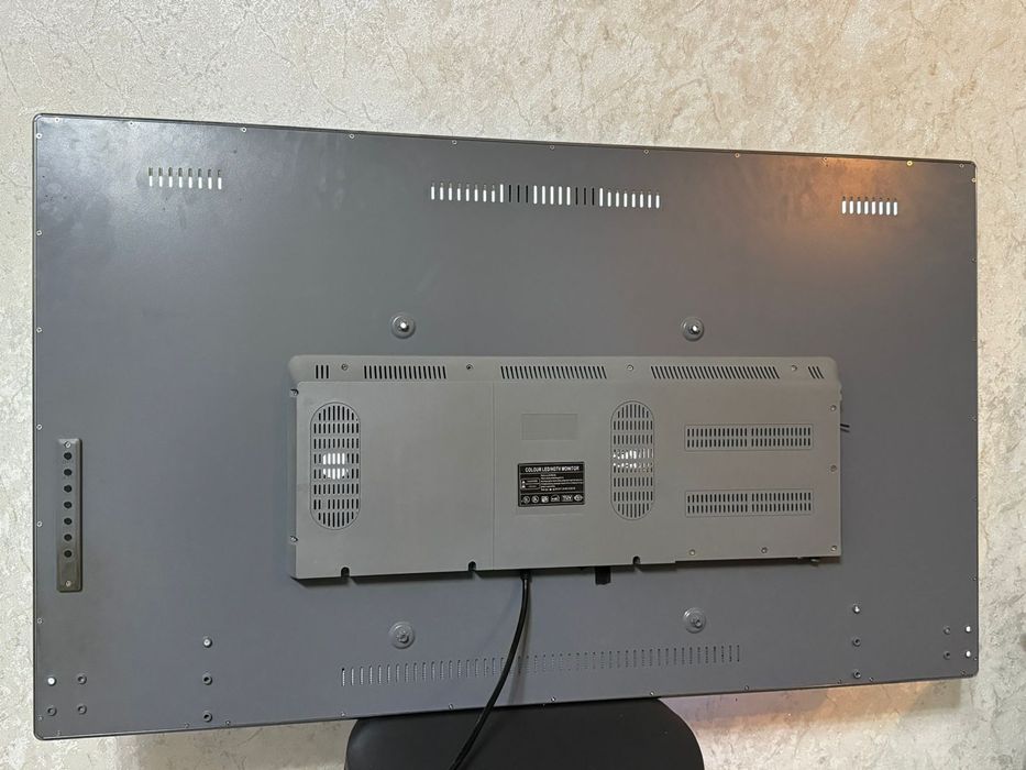 Продается срочно телевизор Sony диагональ 128 см