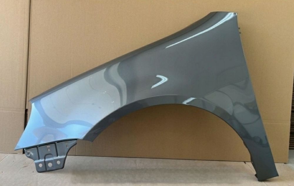 Aripa stanga fata vopsita gri cod vopsea LA7T VW Golf 5 V 2003 - 2009