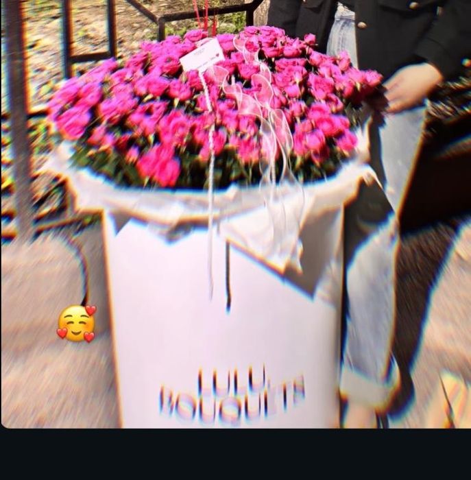 Букет. Кеше түнде алынған.