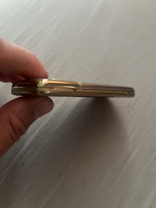 Vand Nokia 6700 gold