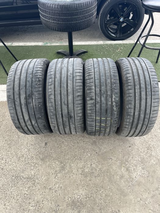 275/35/22 315/30/22 Pirelli Pzero