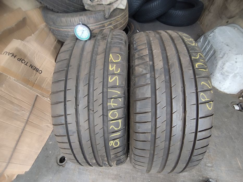 235-45-18 Michelin Pilot Sport 4