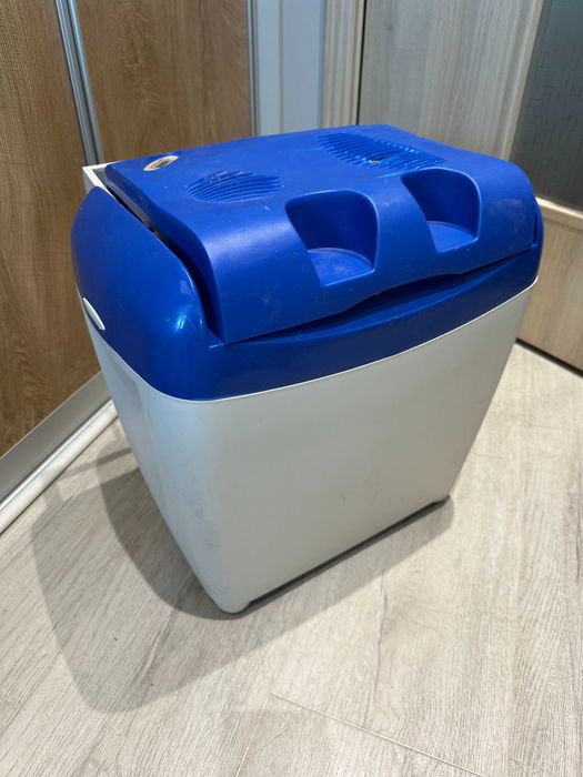 Хладилнa чанта Quigg KB 2004.06, 12V & 230V , 26л,  студено