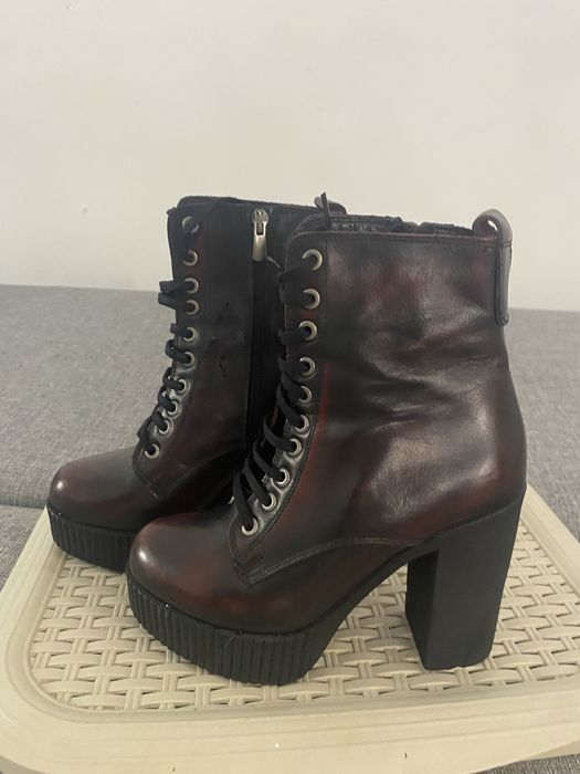 Botine din piele conditii bune