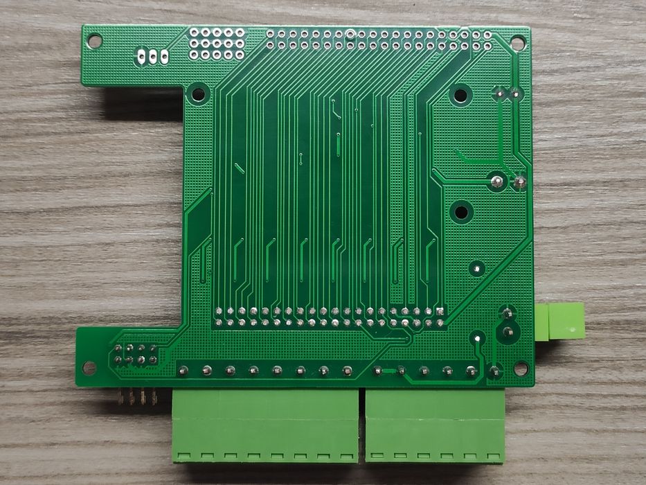 Cablaj PCB Open Sprinkler cu Raspberry Pi