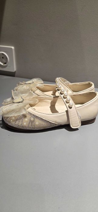 Туфли детские праздничные