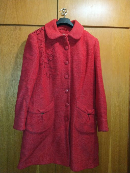 палто"Коралия"червено