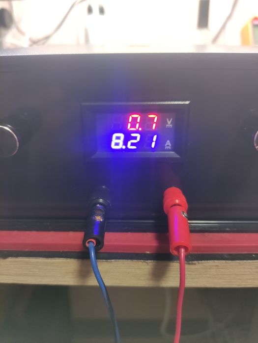 Лабораторно захранване