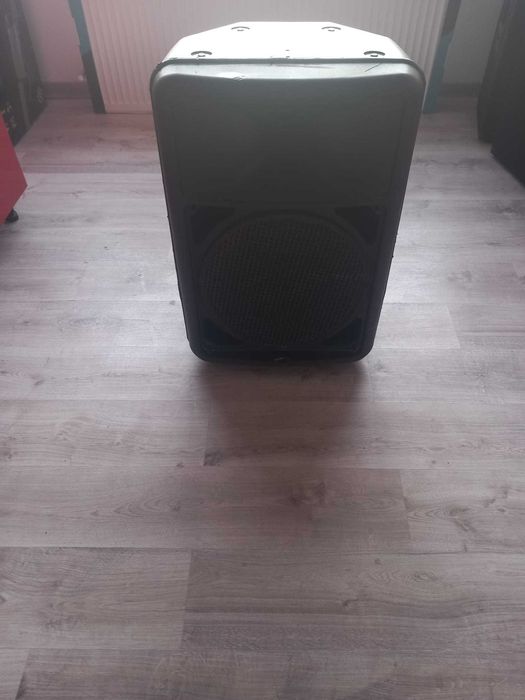 Vand boxa pe 15" țoli