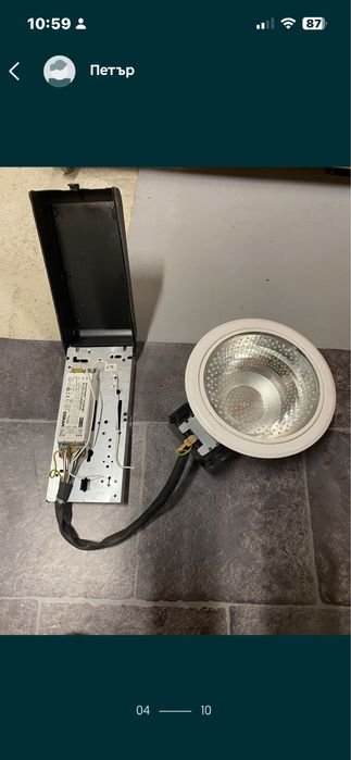 Лампи/Кутия/диспенсър за тоалетна хартия, сапун и салфетки