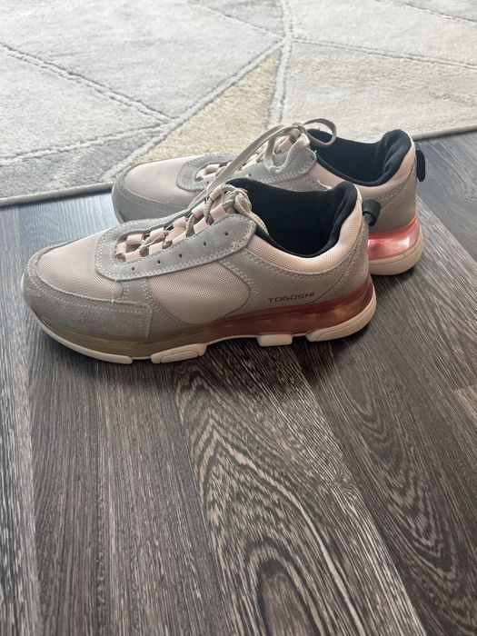 Дамски сникърси Togoshi Уникален модел