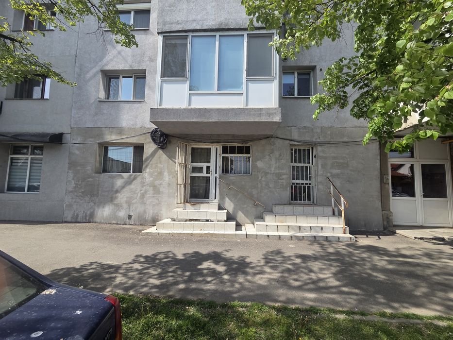 Spațiu comercial 51 mp – Splaiul Mihai Viteazu – parter, stradal
Închiriez spațiu comercial 51 mp utili, situat la parter de bloc, stradal, pe Spla