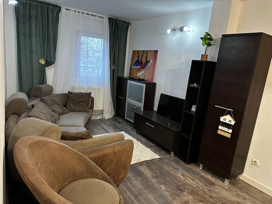 PF inchiriez apartament 3C + living