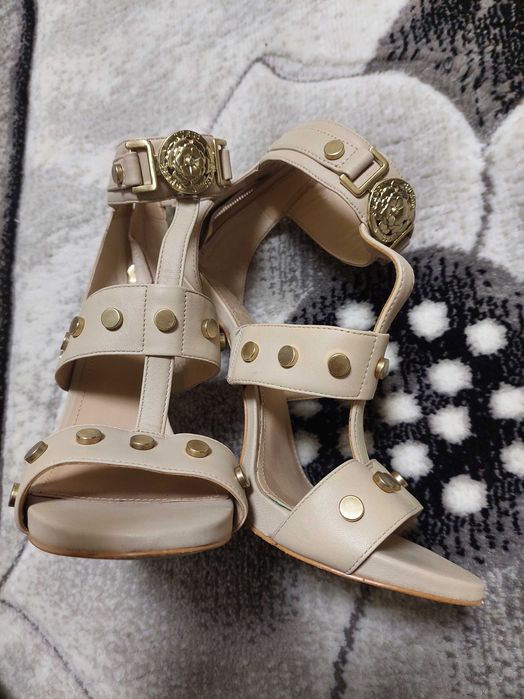 Страхотни сандали Guess НОВА ЦЕНА