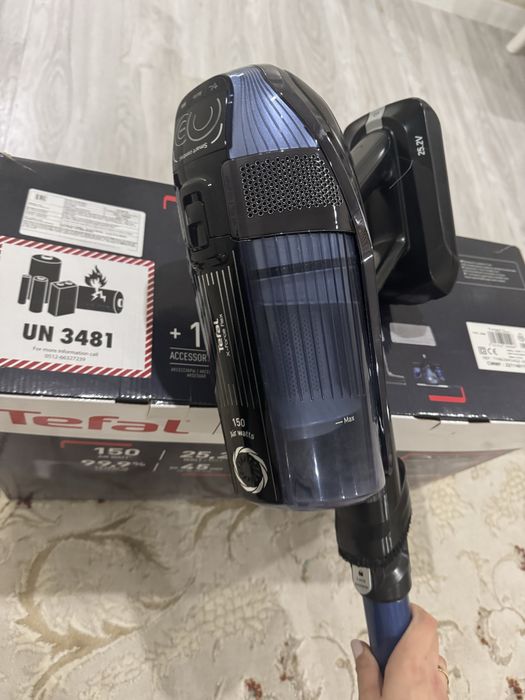 Продам моющий безпроводной пылессос