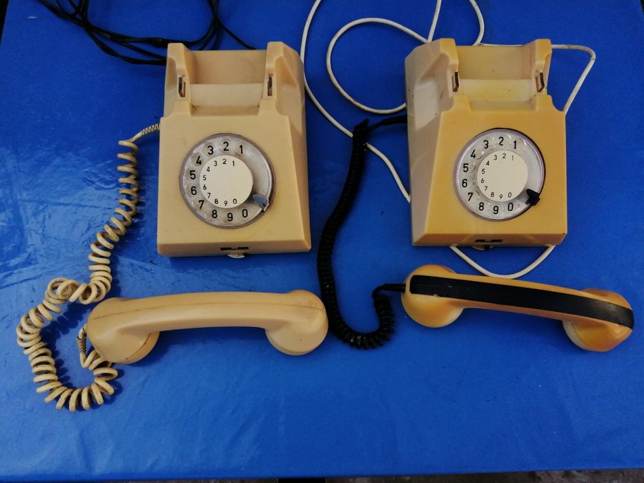 Telefon cu disc si butoane