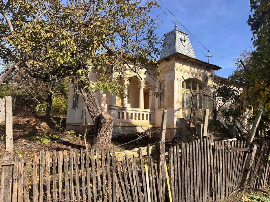 Casa cu teren in Ianca Olt, centru