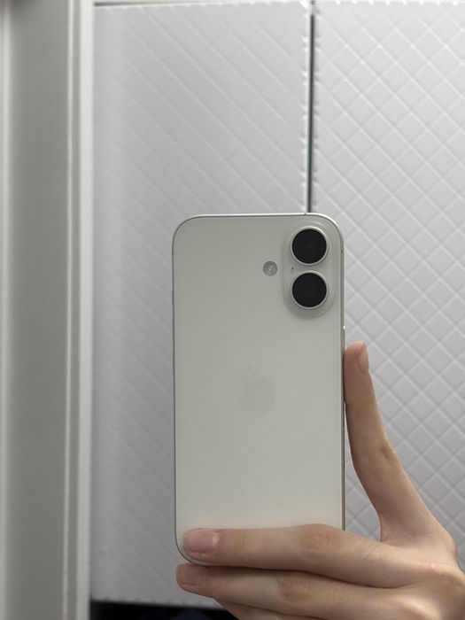 Айфон 16 с гарантией