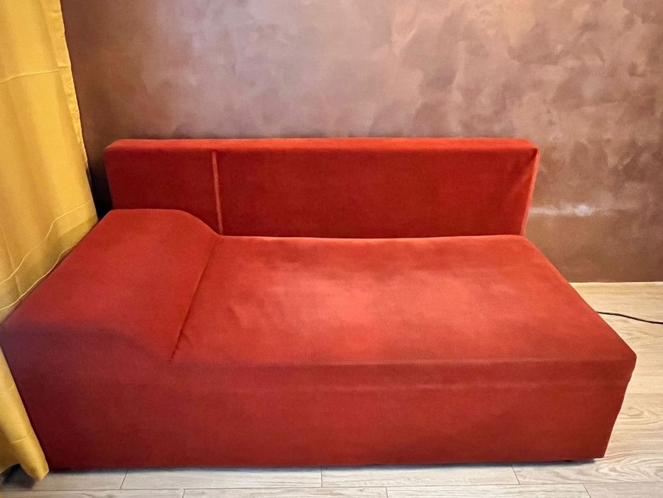 Coltar living extensibil pe dreapta Hugo, cu lada, caramiziu