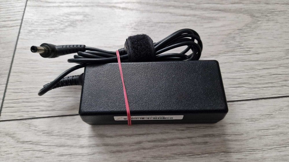 Incarcator laptop ADP-65HB BCJ, 18.5 V, 3.5 A, 65 W-Poze reale !