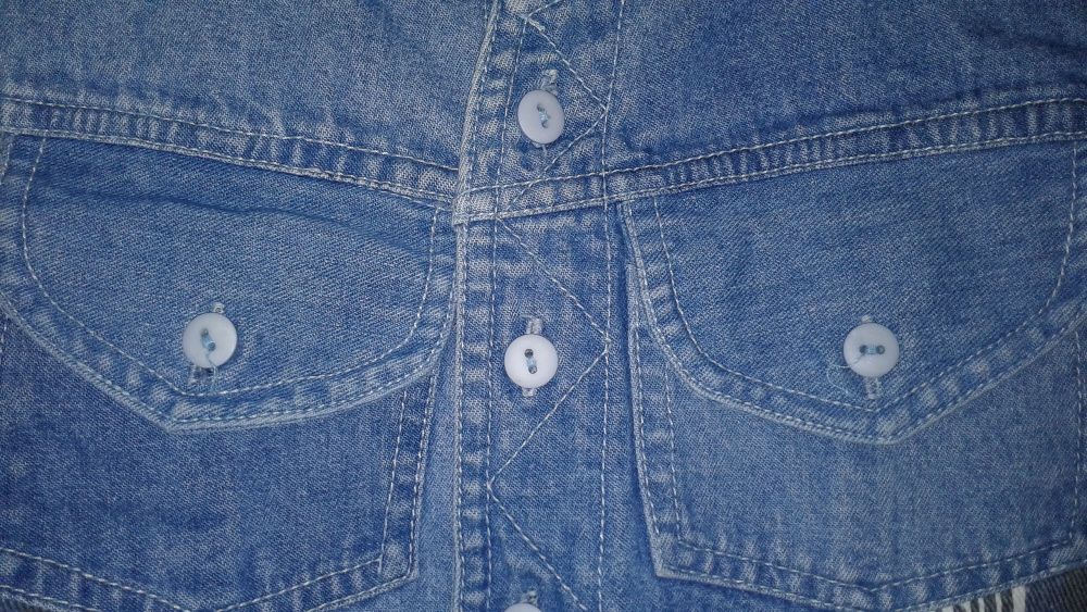 Дамски син дънков елек с флорални мотиви