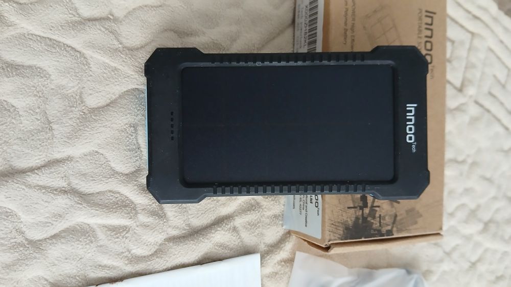 Baterie externă Noua