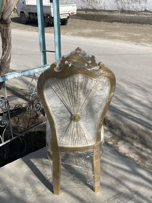 Stol stular yanğoqdan