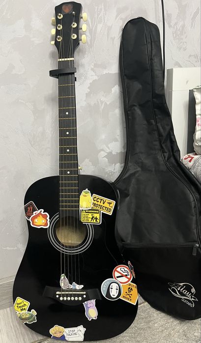 Акустическая гитара